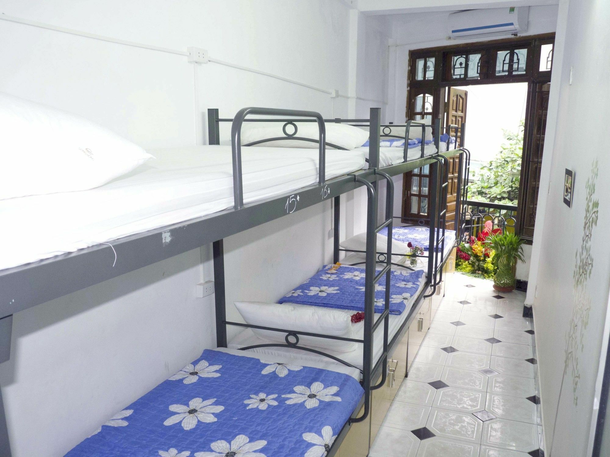 Daisy Hostel Hanoi Exterior photo